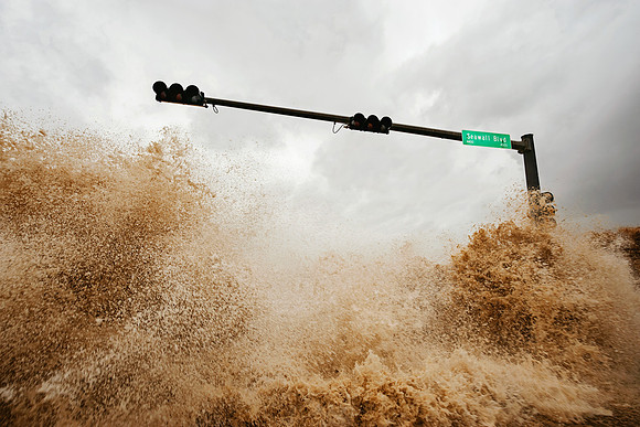 Hurricane Ike, Seawall Boulevard, 2008