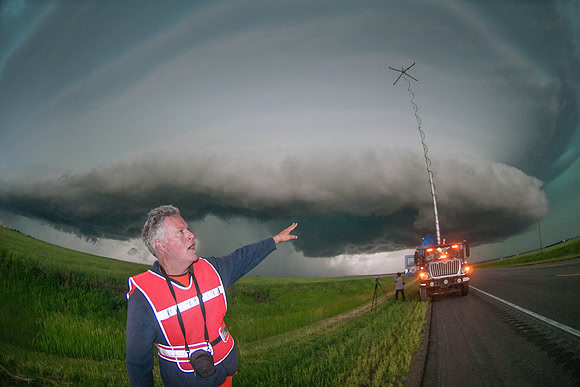 VORTEX 2 Storm Chaser Herb Stein