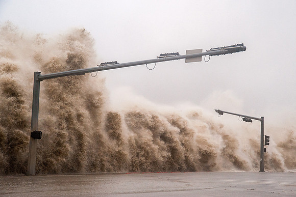 Hurricane Ike Striking Texas