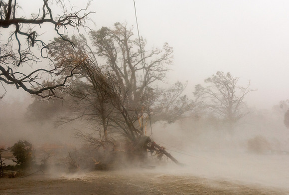 Hurricane Katrina Strikes Mississippi