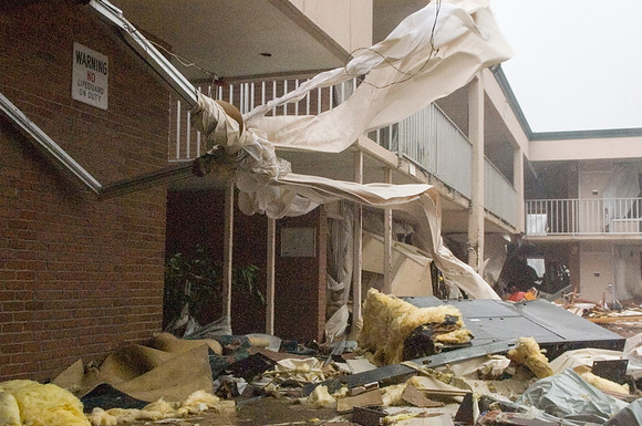 Hurricane Katrina Strikes Mississippi