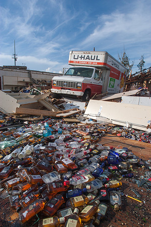 Hurricane Charley - Truck in Liquor Store