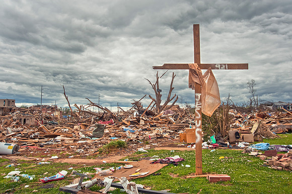Tuscaloosa EF4 Tornado Destruction With Jesus Cross